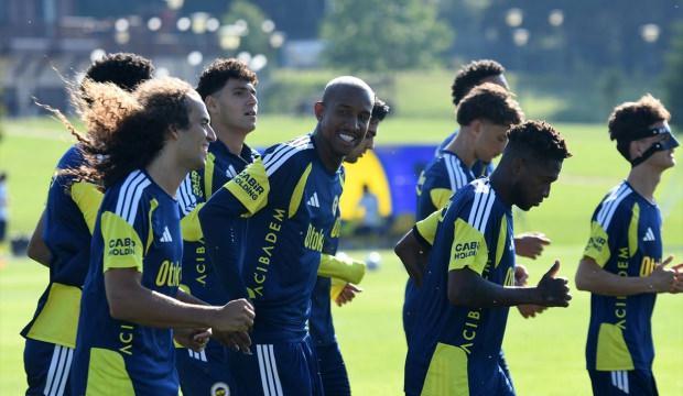 Fenerbah&ccedil;e'nin yıldızı ayrılıyor! &Uuml;lkesinin takımıyla g&ouml;r&uuml;şmeler başladı