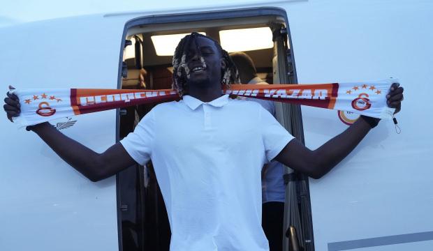 Galatasaray ilk transferini orta sahaya yaptı! İstanbul'a geldi