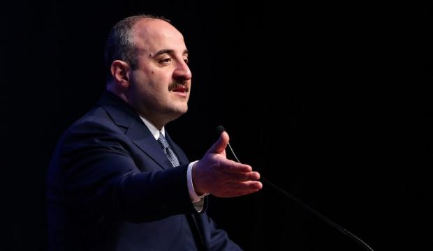 Mustafa Varank'tan H&uuml;seyin &Ccedil;elik'e tepki: FET&Ouml; postacılığı yaptı, bizi tehdit etti