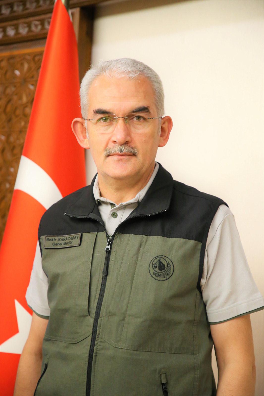 Orman Genel Müdürü Bekir Karacabey.