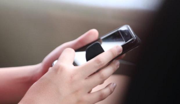 Okullarda dijital fren! Bir AB &uuml;lkesinden daha cep telefonu yasağı