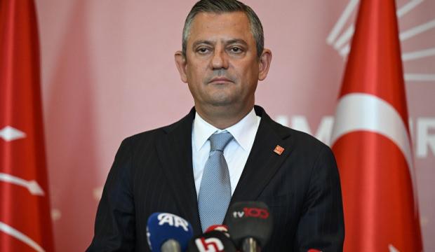 Toplantı sonrası &Ouml;zg&uuml;r &Ouml;zel cephesinden flaş karar!