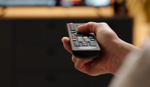 TRT1 dizisine b&uuml;y&uuml;k transfer! Usta isim g&uuml;mb&uuml;r g&uuml;mb&uuml;r geliyor