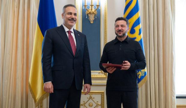  Zelenskiy, T&uuml;rkiye ve Bakan Fidan&rsquo;a teşekk&uuml;r etti