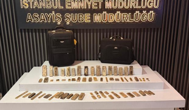 Kuyumcu deposuna karı-koca baskını: 51 kilo altınla ka&ccedil;ış anı kamerada!