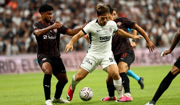 357 g&uuml;n sonra yeniden Beşiktaş forması giydi
