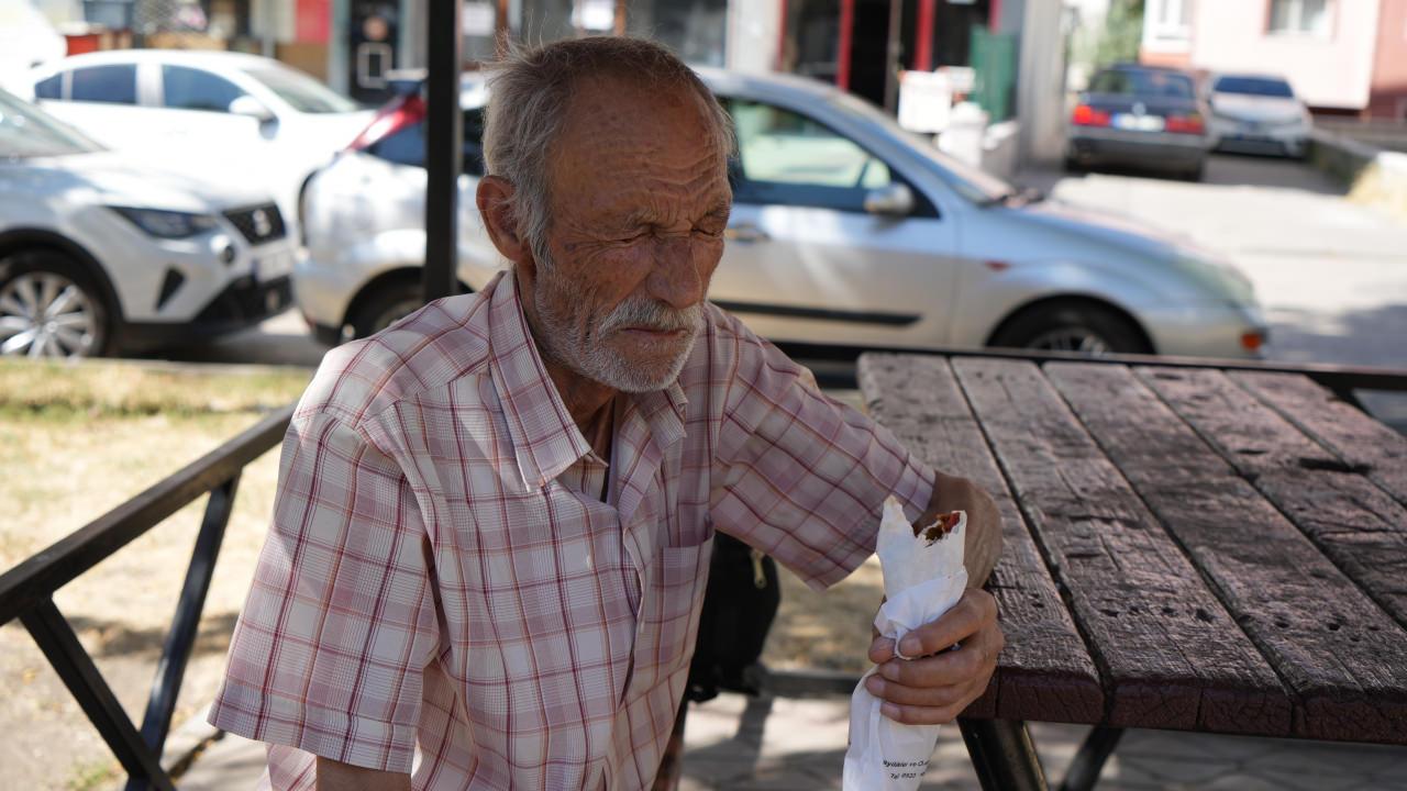Mustafa Akbıyık (79), 39 kilograma düştü.