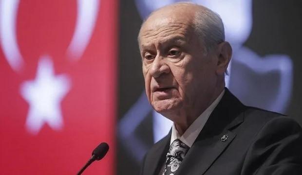 Bah&ccedil;eli, A Milli Kadın Voleybol Takımı'nı tebrik etti