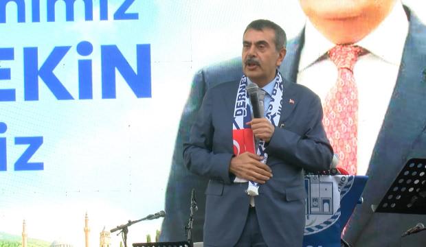 Bakan Tekin: Topluma &ccedil;imento vazifesi g&ouml;ren sivil toplum &ouml;rg&uuml;tlerimiz var