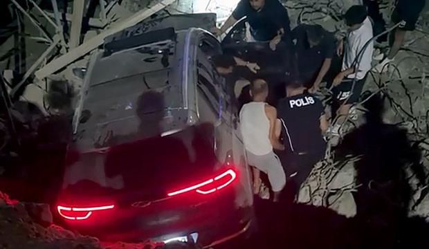 Cip, bitmeyen k&ouml;pr&uuml;den metrelerce yere u&ccedil;tu: Yaralılar var!