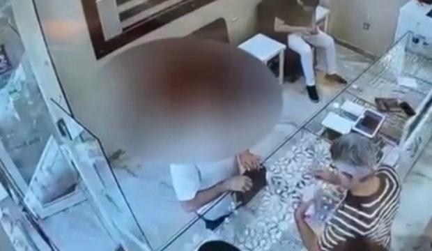 D&uuml;kkanın elektrikleri gidince kuyumcu &ccedil;ırağı 300 tam altınla ka&ccedil;tı