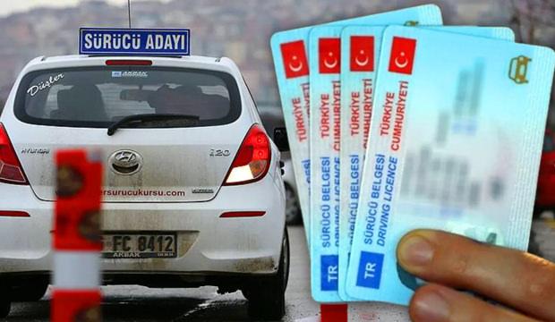 En d&uuml;ş&uuml;k emekli aylığı ve ehliyet kuralları değişiyor: ilk 7 madde Meclis'ten ge&ccedil;ti