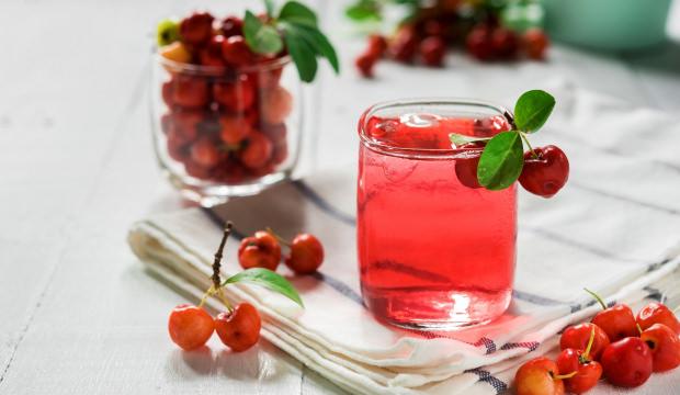 Evde doğal vişne suyu nasıl yapılır? İşte tam &ouml;l&ccedil;&uuml;l&uuml; tarifi