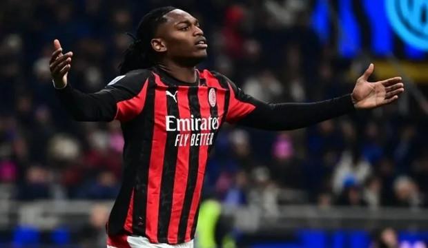 Fenerbah&ccedil;e, yıldız futbolcu i&ccedil;in 100 milyon euro iddiasını yalanladı