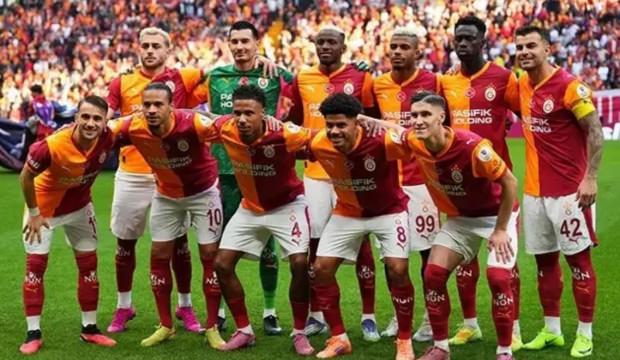 Galatasaray'ın Avusturya kamp kadrosu a&ccedil;ıklandı! Yıldız oyuncu yer almadı