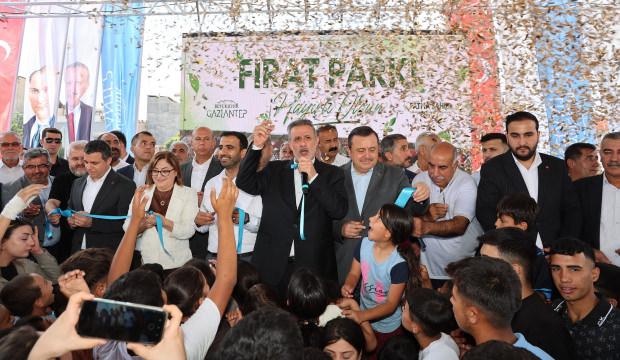 Gaziantep'te "Hayat Projesi Fırat Mahallesi Parkı" hizmete a&ccedil;ıldı 