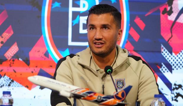 Nuri Şahin futbolcularından &ouml;z&uuml;r diledi