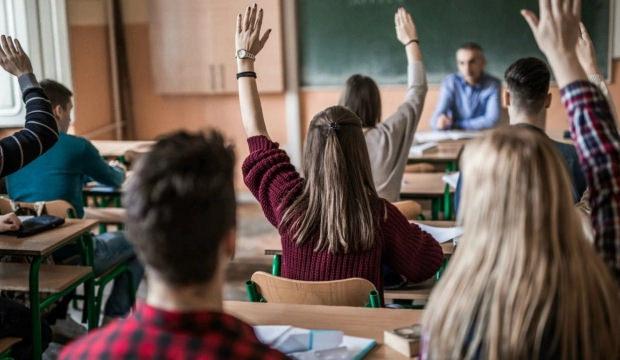 &Ouml;zel &uuml;niversite fiyatları cep yakıyor: Bazıları Oxford'u solladı!