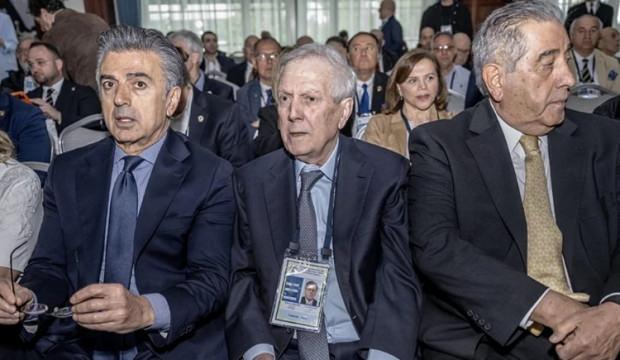 Mahmut Uslu dahil 7 y&ouml;netici istifa etti! Fenerbah&ccedil;e'de y&ouml;netim kurulu yeniden şekillendi