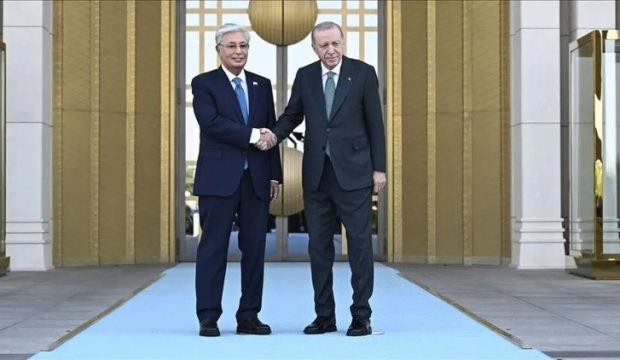 Tokayev'den Ukrayna'da barış i&ccedil;in "İstanbul form&uuml;l&uuml; 2.0'a d&ouml;n&uuml;ls&uuml;n" &ouml;nerisi