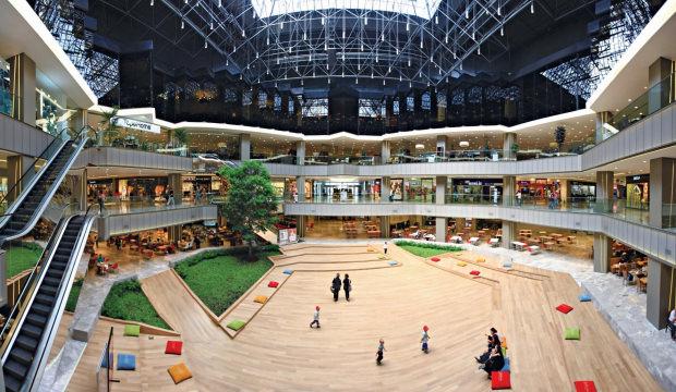 &Uuml;nl&uuml; saat ve aksesuar şirketi mağazalarını kapatıyor: Sebebini duyan inanamadı