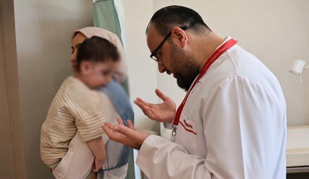 Y&uuml;z binde bir g&ouml;r&uuml;len hastalık! Hasan'ın kabusu yemek yemek: Her gıdayı kusuyor