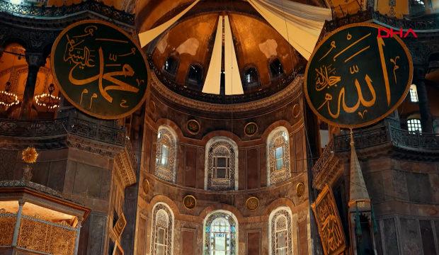 Ayasofya'nın 6. yılına &ouml;zel "Fethin M&uuml;hr&uuml;" eseri okuyucularla buluştu