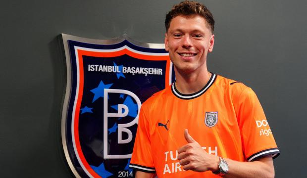 Başakşehir yıldız futbolcuyu resmen duyurdu