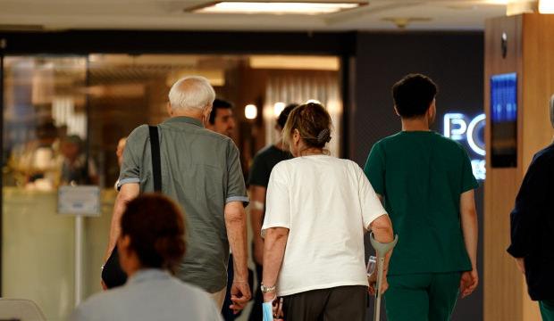Emeklilere 70 yaş m&uuml;jdesi: Medipol'de sıfır katılım payı ile sağlığınız emin ellerde