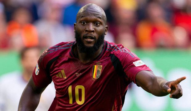 Fenerbah&ccedil;e ve Beşiktaş'la anılıyordu! Lukaku imzayı atıyor