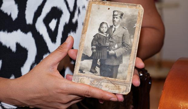 İstiklal Madalyası sahibi ilk siyahi askeri pilot &Ccedil;elikten'in ailesinden &ccedil;ağrı