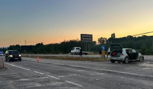 Kastamonu'da iki otomobil &ccedil;arpıştı: 2 yaralı