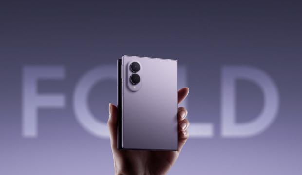 Samsung Galaxy Z Fold 8 &ouml;n inceleme: Fold serisi ilk kez y&ouml;n değiştirdi