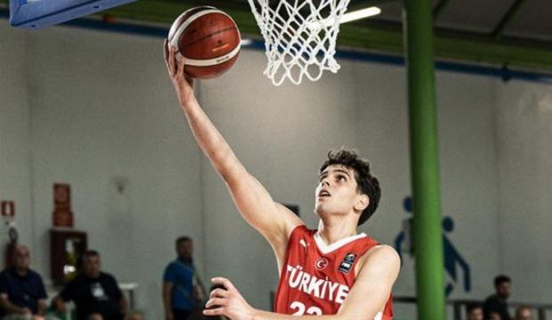 Son &ccedil;eyrekte nefesler kesildi! U18 Milliler, Sırbistan'ı devirdi