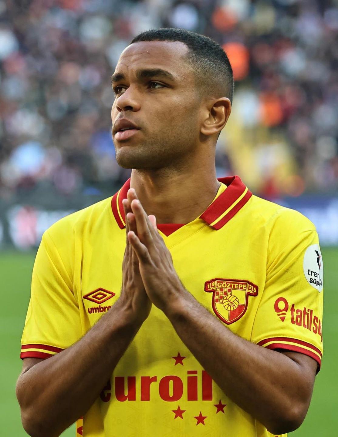 Göztepe oyuncusu Juan'ın CSKA Moskova'ya transferiyle ilgili haber görseli.