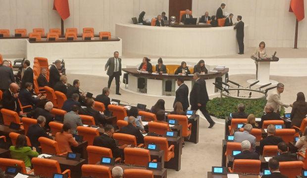 TBMM'de oturma d&uuml;zeni değişti: Partilerin yeni yerleri belli oldu!