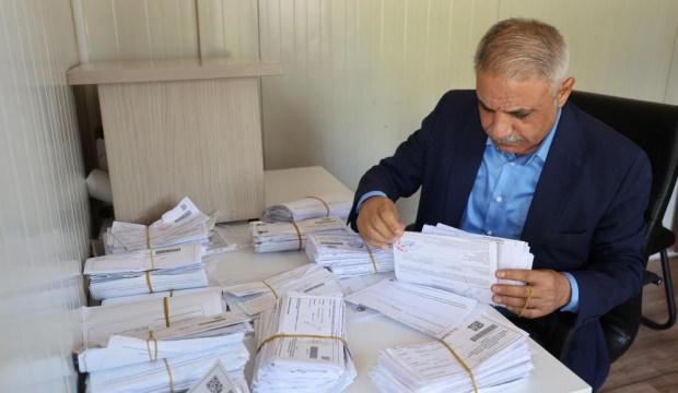 T&uuml;rkiye'nin en b&uuml;y&uuml;k mahallesinin muhtarı: 'G&uuml;nde 15 boşanma tebligatı geliyor'