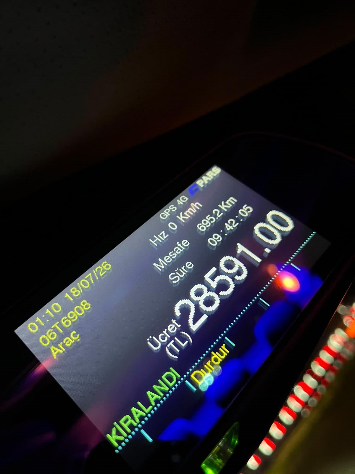 Taksimetre 28 bin 591 lira yazdı.