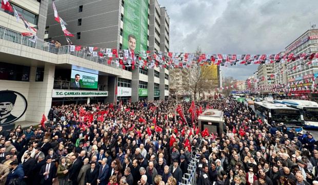 YENİ Parti'ye ge&ccedil;tiler: CHP 37 yıllık kalesini kaybetti