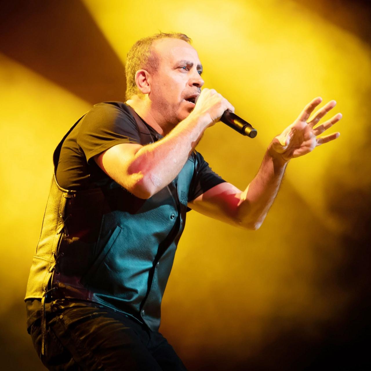 Haluk Levent