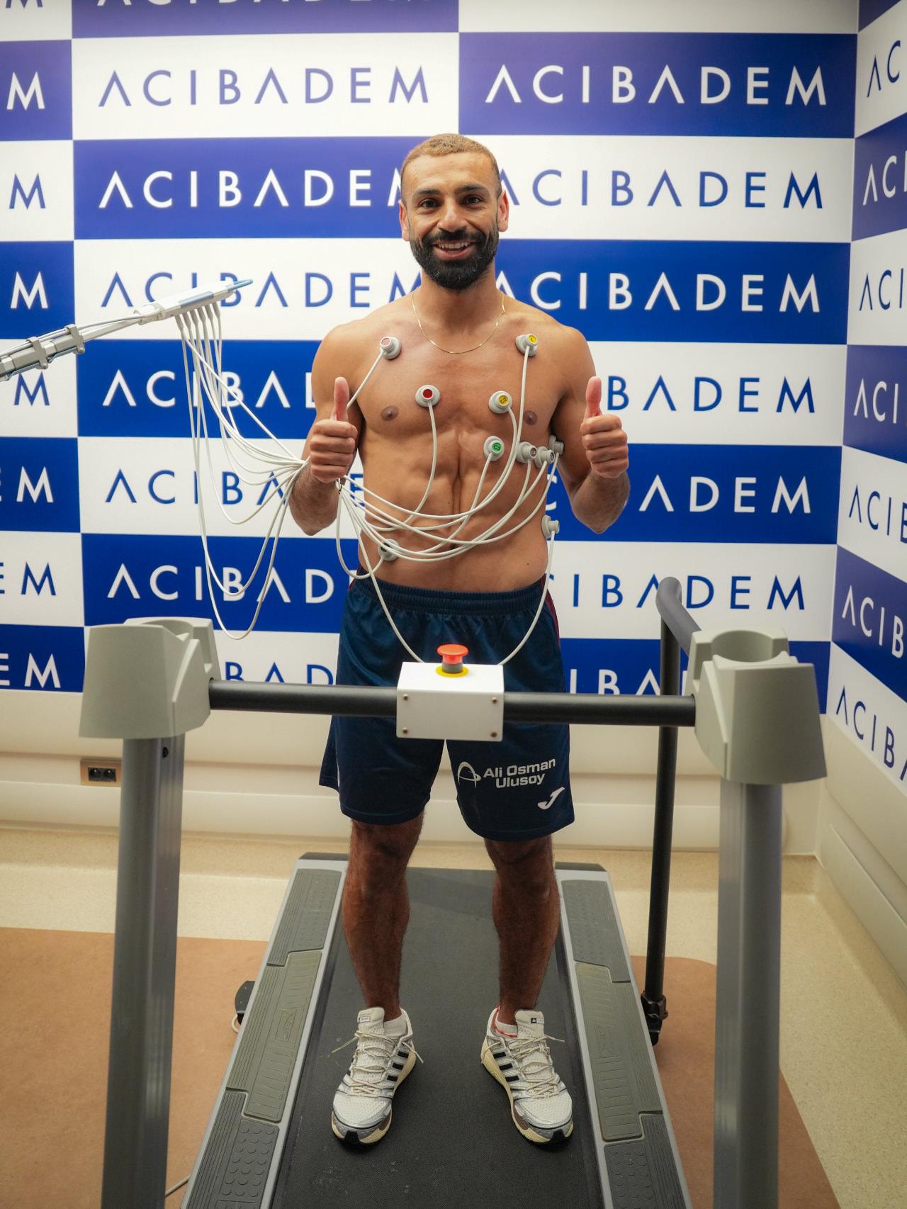 Salah, sağlık kontrolünden geçti.