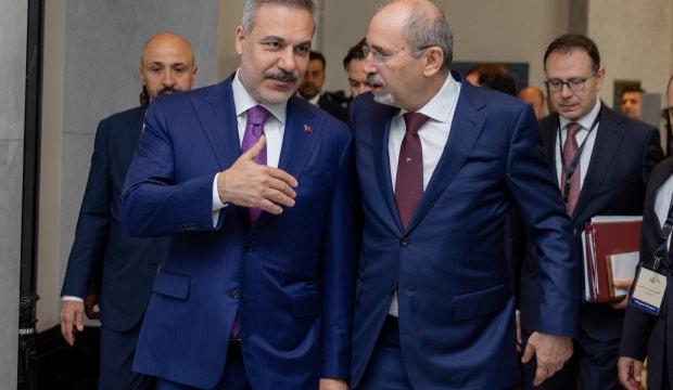 Ankara-Amman hattında diplomasi trafiği! Fidan, &Uuml;rd&uuml;nl&uuml; mevkidaşıyla bir araya geldi