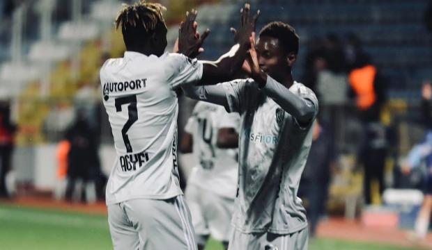 Bu da olmadı demeyiz! S&uuml;per Lig ekibinin oyuncusu aşık olduğu i&ccedil;in kampı terk etti