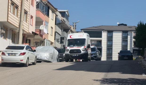 Bursa'da kan donduran olay! Evinin salonunda kanlar i&ccedil;inde &ouml;l&uuml; bulundu