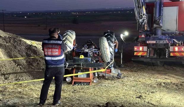 Devrilen trakt&ouml;r&uuml;n altında kalan karı-koca, yaşamını yitirdi
