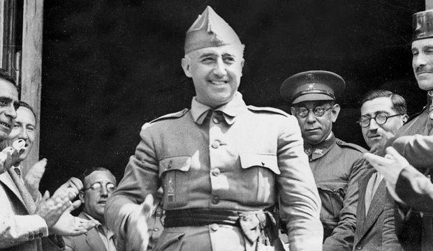 Diktat&ouml;rl&uuml;k etiketiyle siyaset yapmak: Franco benzetmesinin a&ccedil;mazı