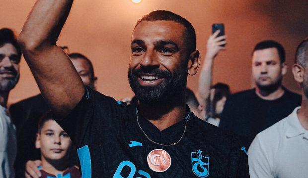 D&uuml;nya basını Trabzonspor'un Mohamed Salah'ı karşılamasını konuşuyor!
