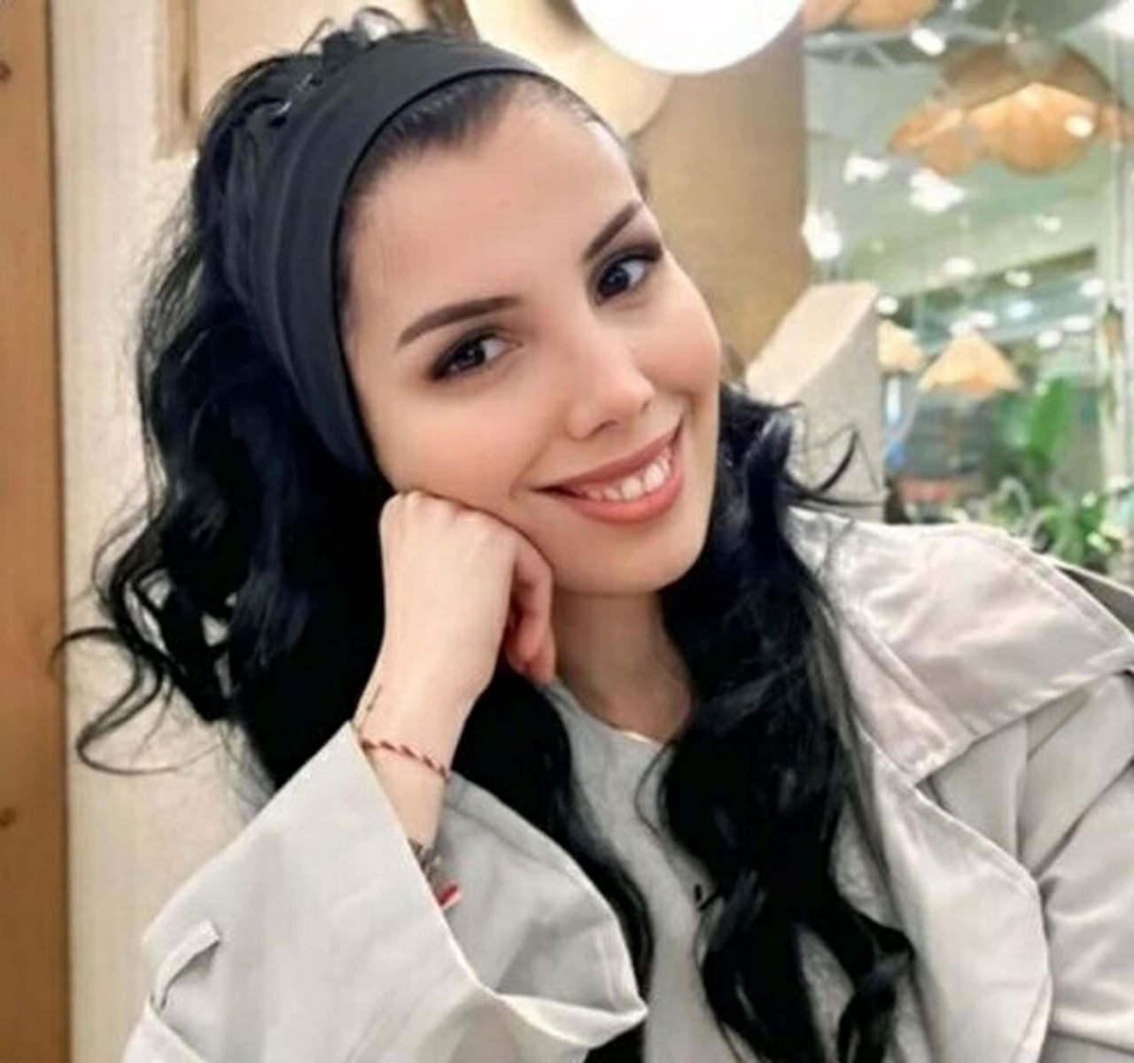 Fatma Kara (27) 