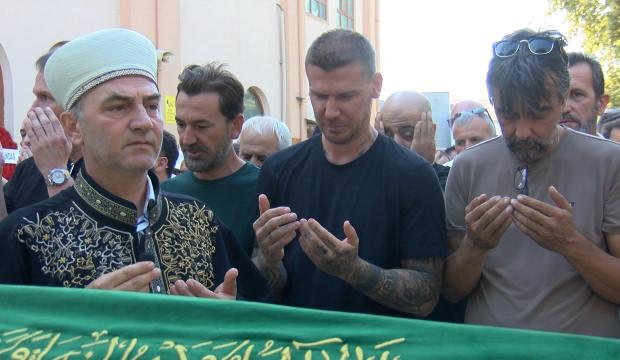 Eski milli futbolcu Serdar Aziz'in acı g&uuml;n&uuml;