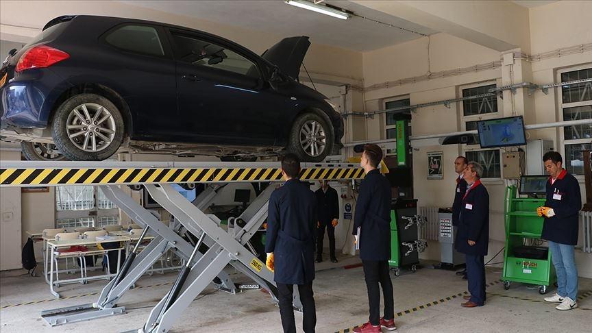 Araç alıp satacaklar dikkat! Şeytanın bile aklına gelmeyecek ilan oyunu: Ekspertiz önledi